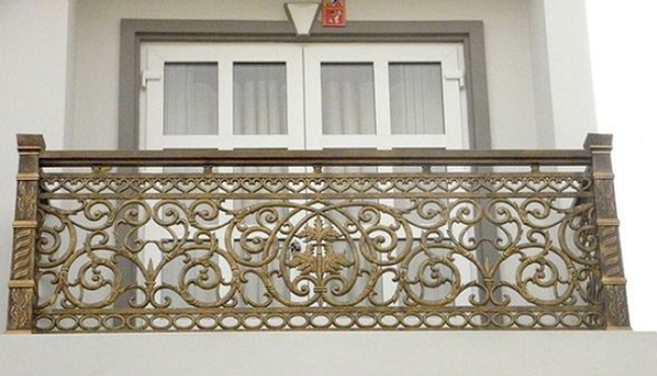 Hình ảnh ban công nhôm đúc.png