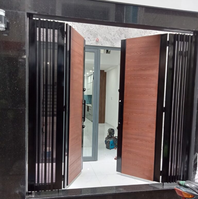 cửa cổng 4 cánh gỗ nhựa